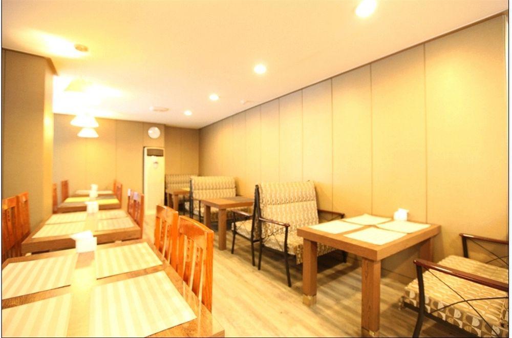 Abata Business Hotel Коян Экстерьер фото