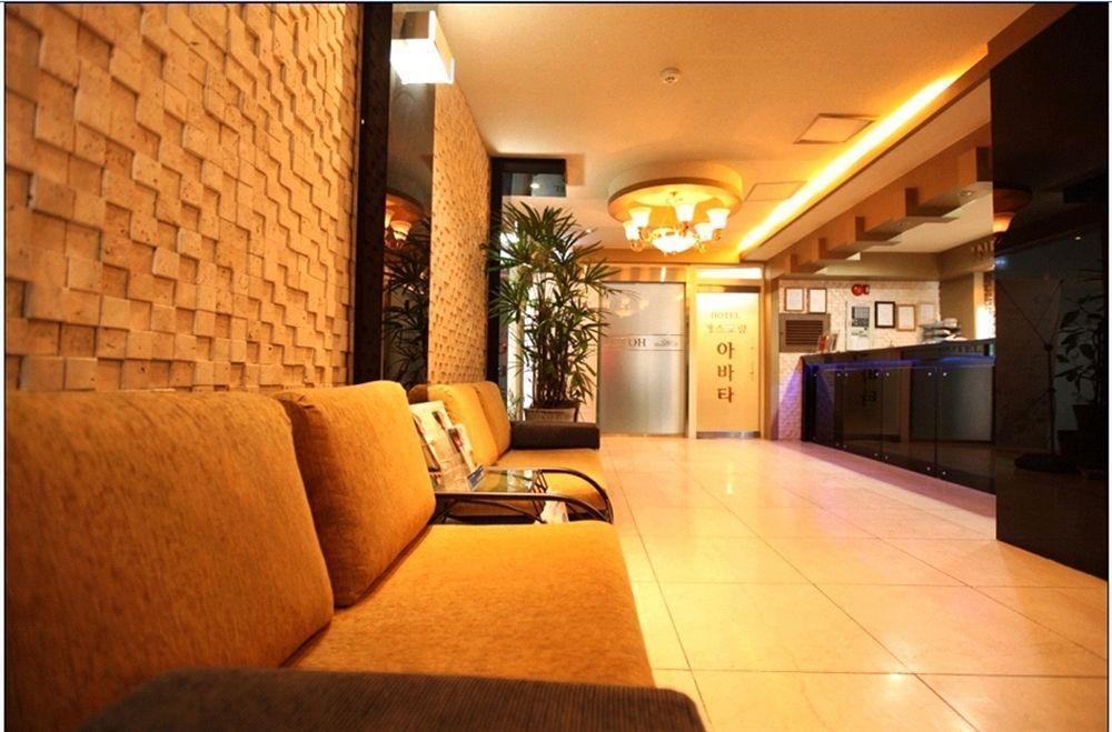 Abata Business Hotel Коян Экстерьер фото